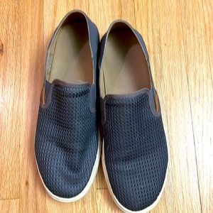 Olukai Slipons, 9.5